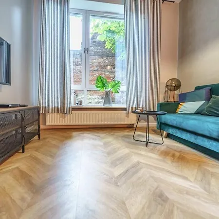 Chic Apartment-old Town&z14/1a